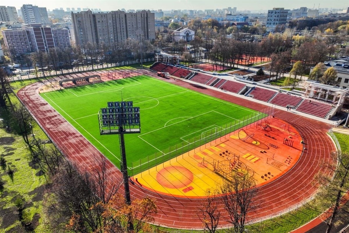 Каток авангард москва шоссе энтузиастов. Стадион шоссе Энтузиастов. Шоссе Энтузиастов 33 Авангард. Стадион Авангард Москва. Стадион Авангард Перово.